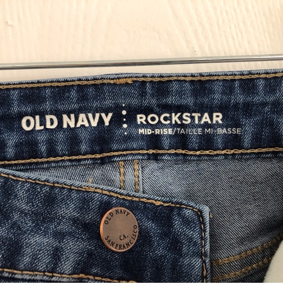 EUC Old Navy mid-rise skinny jeans - Picture 7 of 7